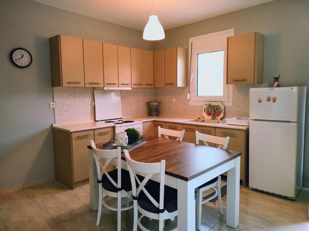 Kerasies Home Karianí Екстериор снимка